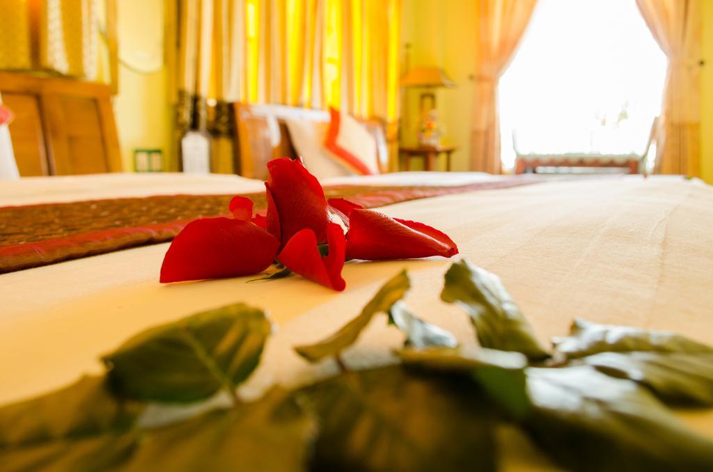 Nhu Phu Hotel Hué Eksteriør billede