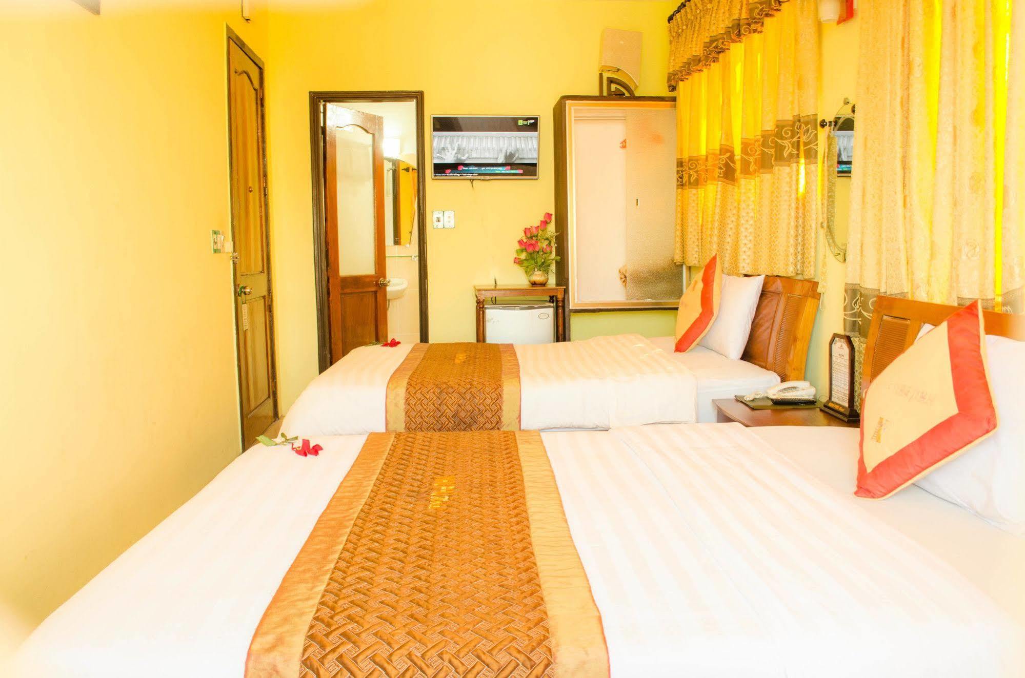 Nhu Phu Hotel Hué Eksteriør billede