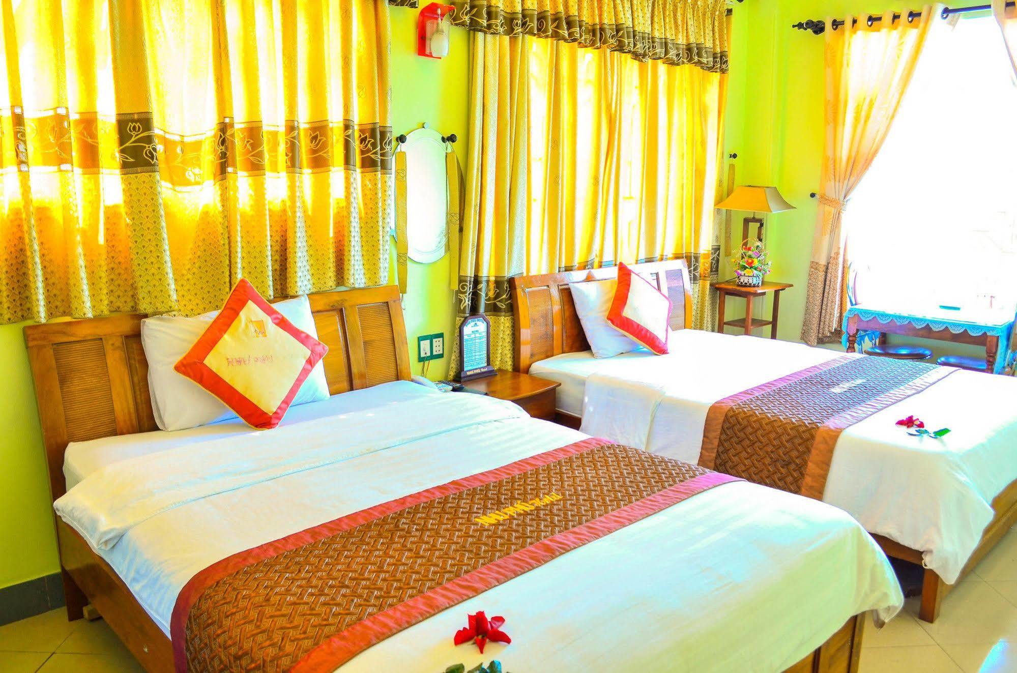 Nhu Phu Hotel Hué Eksteriør billede
