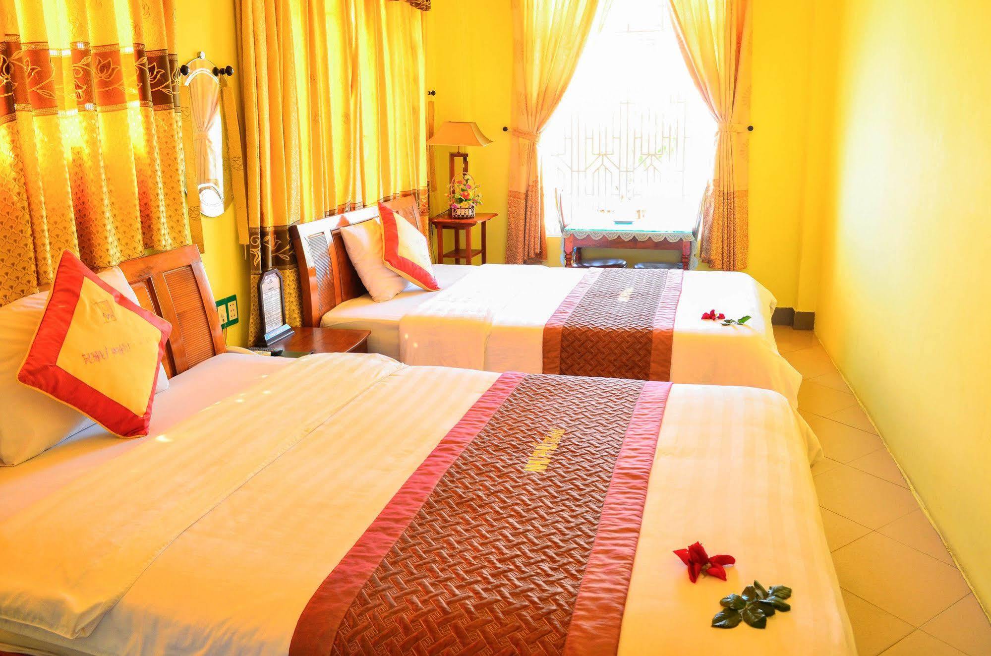 Nhu Phu Hotel Hué Eksteriør billede