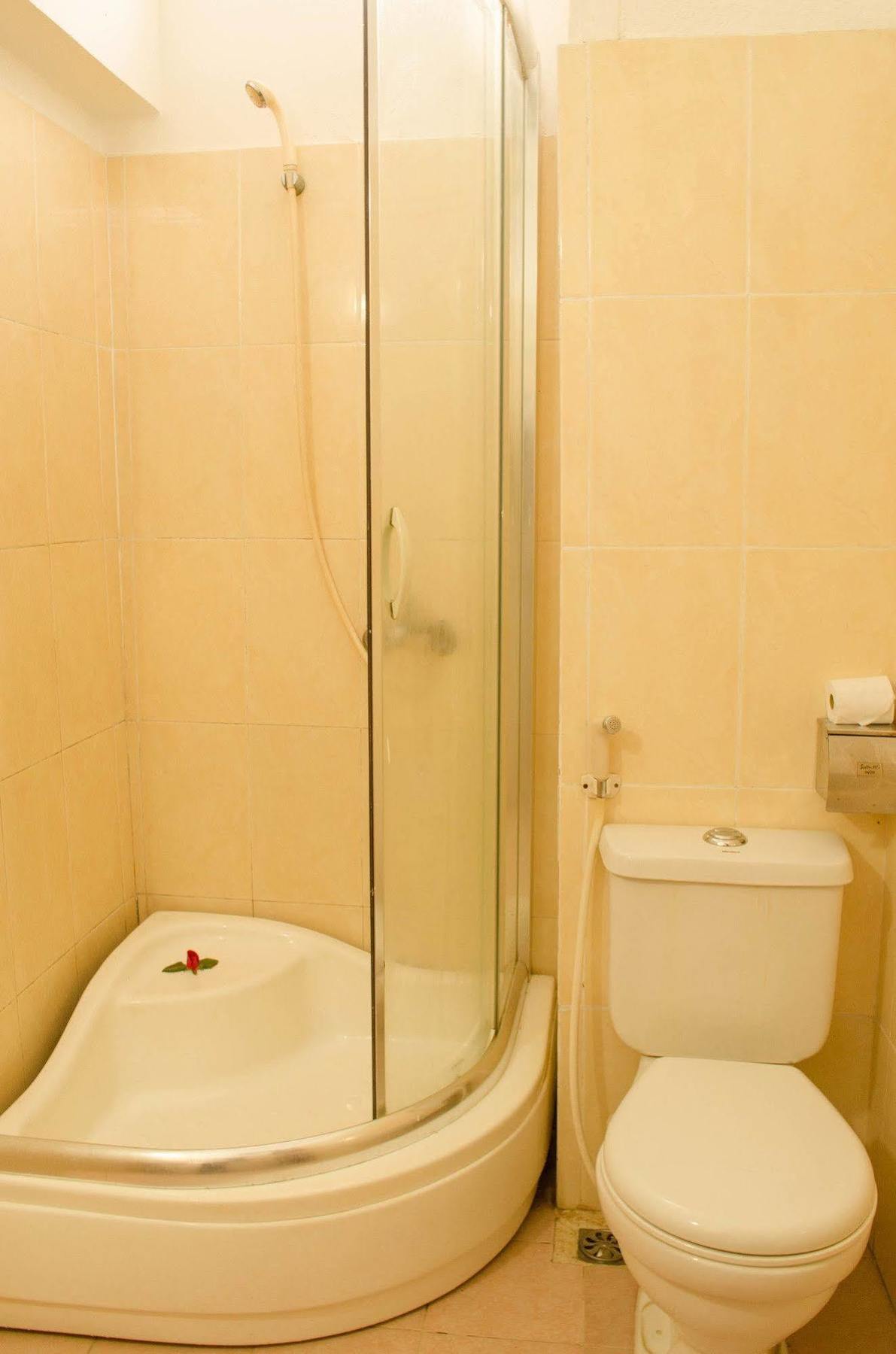 Nhu Phu Hotel Hué Eksteriør billede
